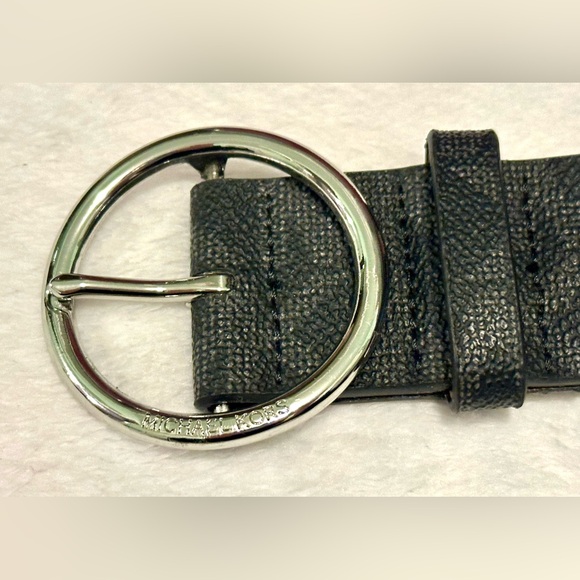 Michael Kors Black Signature MK Logo Silver Buckle Belt Size Medium - Picture 4 of 11